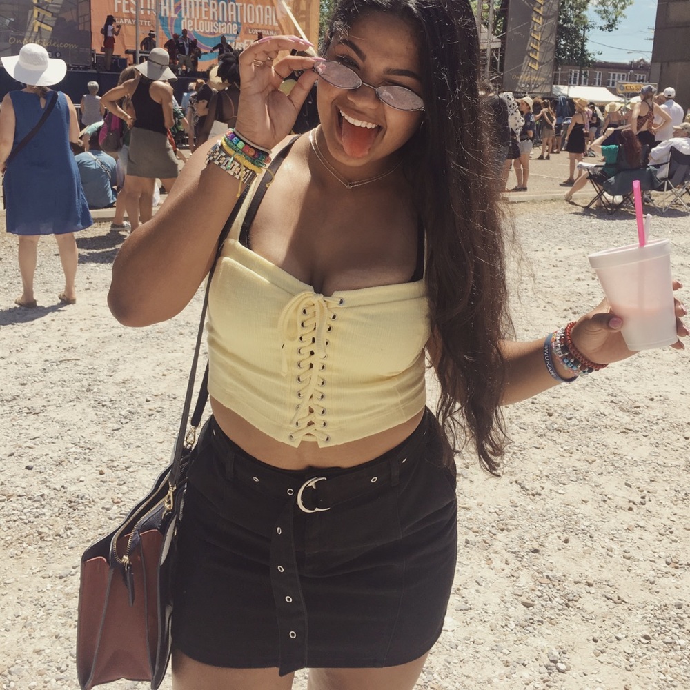 Meet your Posher, Whisper